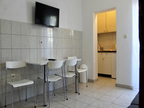 Apartments Jozo Ba ka Voda - Comfort One Bedroom Apartment with Balcony and Mountain View