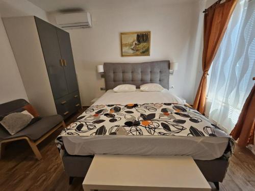 Apartments near the beach Orebic - One bedroom apartment 702