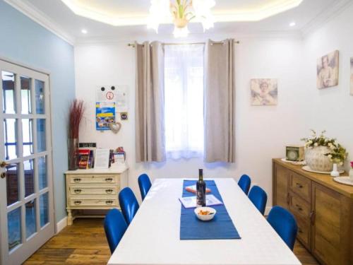 Deluxe apartment Marghareta - Three Bedroom Apartment with Sea View and Terrace
