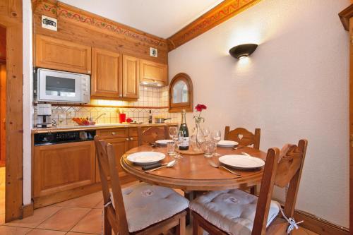 Le Cristal Lognan 7 Mountain View - Happy Rentals