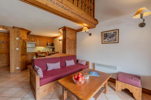 Le Cristal GM20 Mountain View, Pool, Private Sauna & Parking - Happy Rentals