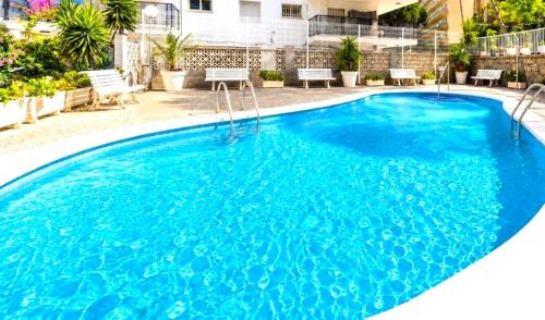 Paradis BEACH & CENTER