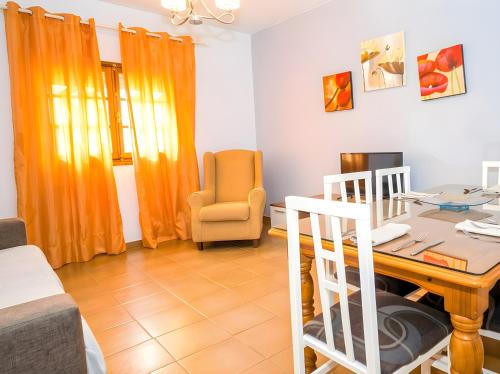 Exclusivo Apartamento con Balcones Aire acondicionado Garaje Wifi solo se aceptan familias y parejas