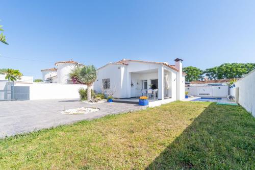 Villa Blue private swimming pool