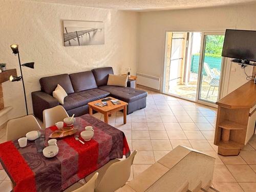 Holiday Home Maison 4ch 6 Pers - Clim - Wifi - Ste Maxime by Interhome