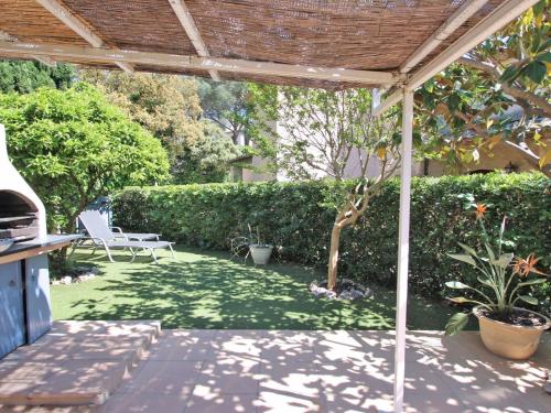 Holiday Home Maison T4 - 6 Pers - Climatisation - Jardin by Interhome