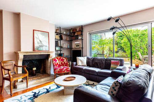 GuestReady - Spacious stay with terrace and views