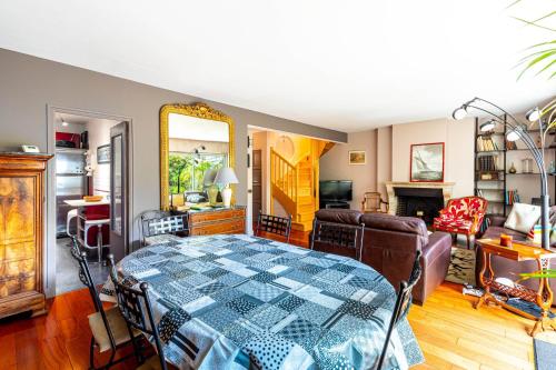 GuestReady - Spacious stay with terrace and views
