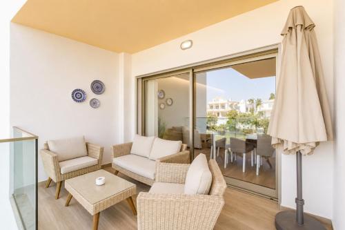 Spacious 2-Suite Flat with Balconies in Portimão
