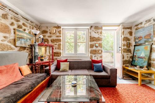 Acropolis Stone-built charming lodging 70 sq m