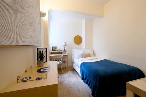 Romantic And Refined Accommodation in the heart of Paris