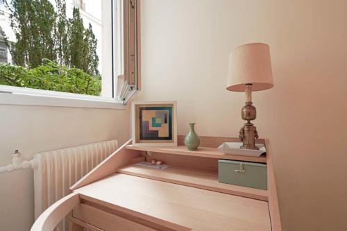 Romantic And Refined Accommodation in the heart of Paris