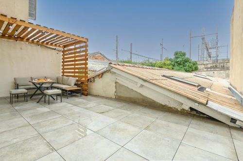 Apartment for 4 people with Big terrace near Gare Saint-Charles