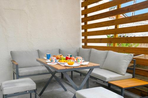 Apartment for 4 people with Big terrace near Gare Saint-Charles