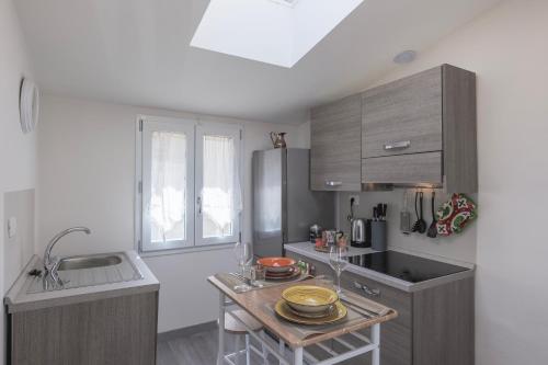 Charming Suite Santa Croce x3, AC & fast Wi-Fi