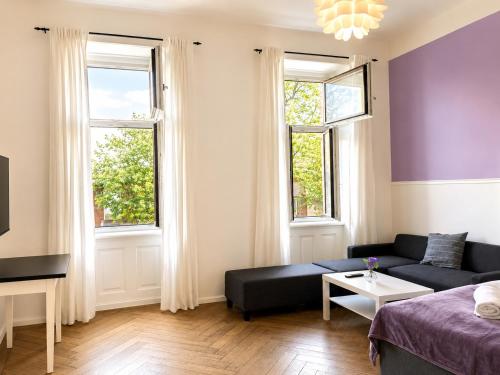 Vibrant 3BR near AKH Hospital - Perfect for Groups