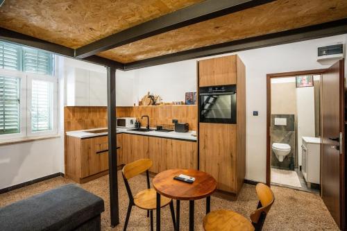 Studio apartment Alba II