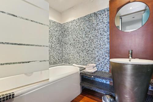 ID 1023 - Panthéon, rue Cardinal Lemoine