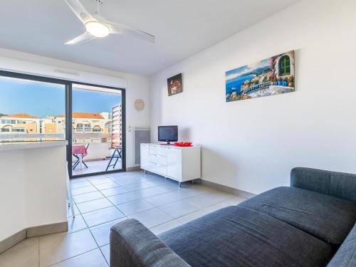 Spacieux T2 avec terrasse et parking à 100m de la plage - FR-1-472-172