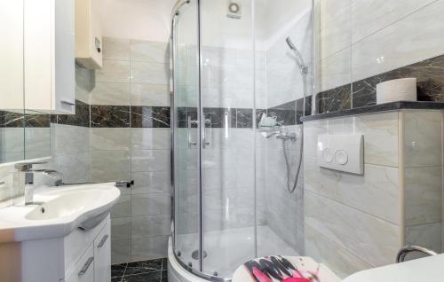 Apartment In Podstrana 256