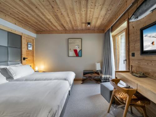 Appartement contemporain près des pistes à Val d'Isère, 4 chambres, cheminée, parking inclus
