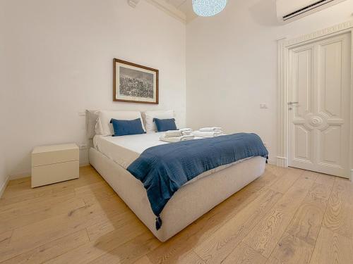 [Piazza di Spagna] Frattina 14 Luxury Home by Host Hero