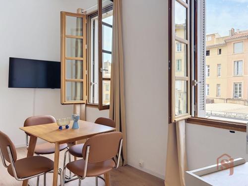 Historic Neighborhood - AC - Renovated Apartment