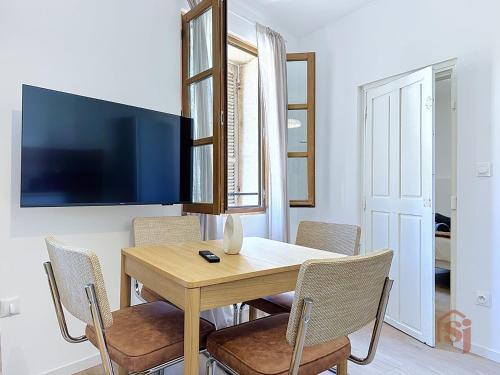 2BR - Historic Neighborhood - AC - Renovated