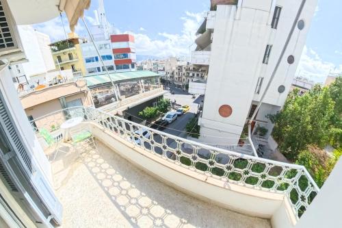 Philoxenia downtown apartment w breakfast