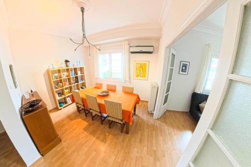Philoxenia downtown apartment w breakfast