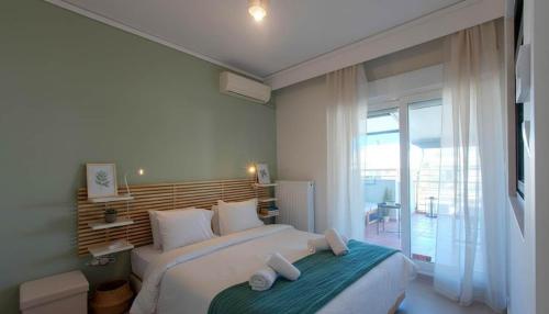 Newly Designed Balcony Apt Near Analipsi Metro