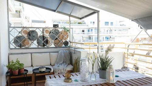 Newly Designed Balcony Apt Near Analipsi Metro