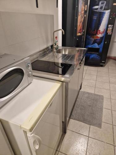 Adria Apt
