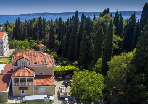 Luxury Villa Aveline Heated Pool & Sauna Near Beach Trogir Area