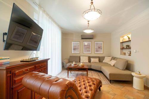 Luxury Villa Aveline Heated Pool & Sauna Near Beach Trogir Area