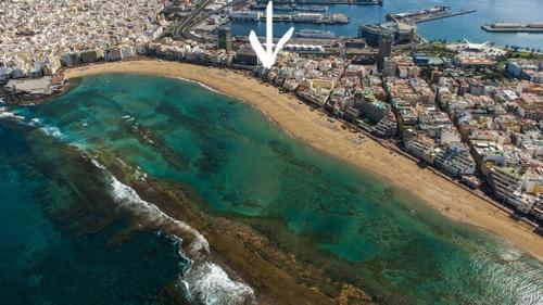 Las Canteras Beach