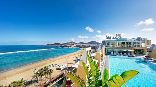 Las Canteras Sea