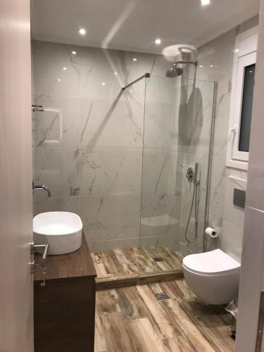 Stylish 2BR Athens Retreat in Heart of the City