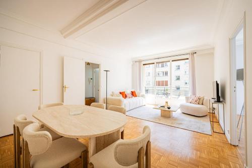Premium-1 bedroom - Trocadéro - Eiffel Tower - Paris 16