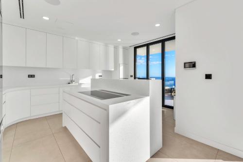 Royale - Sea Front Luxury Retreat by ClubPrometheus