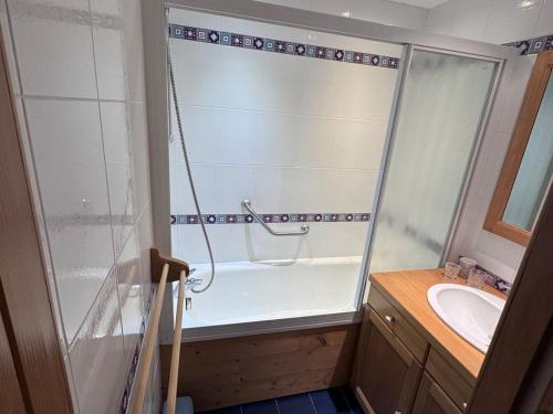 Charmant 2 pièces avec balcon sud/ouest au cœur des commerces