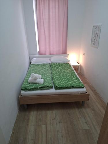 Huge 6BR Group Apartment 15 Mins to Vienna Center
