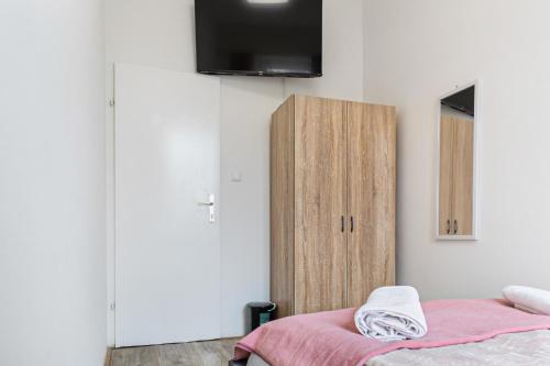 Huge 6BR Group Apartment 15 Mins to Vienna Center