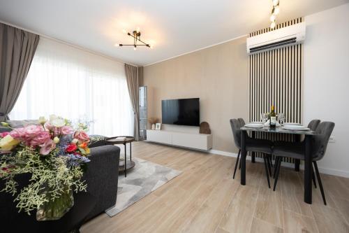 Genio New Apartment with Balcony & 2 Free Parking Spaces