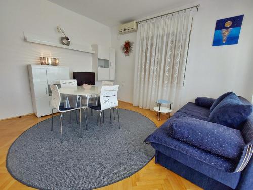 Apartment Marohnić