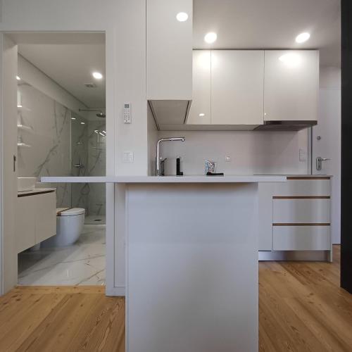 Oporto Firmeza Stylish and Confort with AC