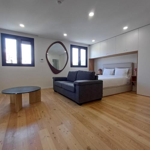 Oporto Firmeza Stylish and Confort with AC