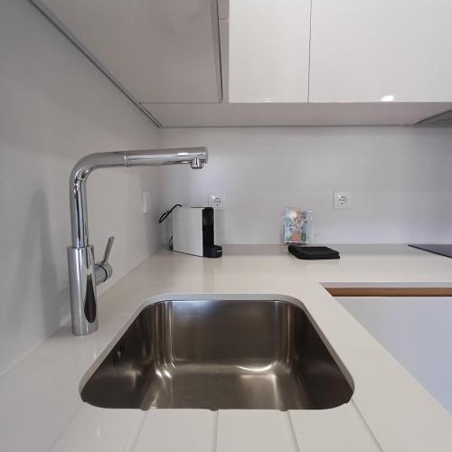 Oporto Firmeza Stylish and Confort with AC