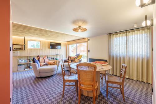 Le Modesty - Chalet vue sur la montagne