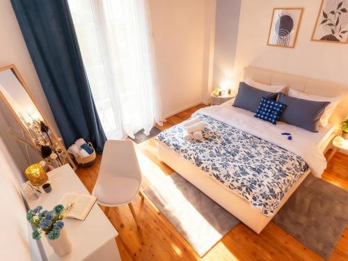 Blue Haven - Cozy 2BR Central Apartment